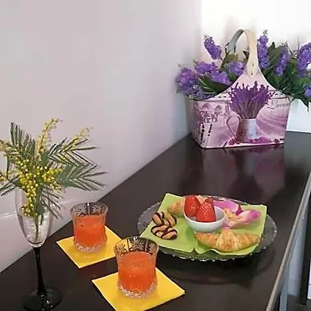 In - Lounge Ξενοδοχείο
