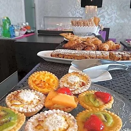 Ξενοδοχείο In - Lounge 3*