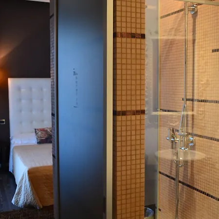 Hotel In - Lounge