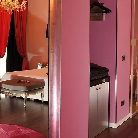 In - Lounge 3*