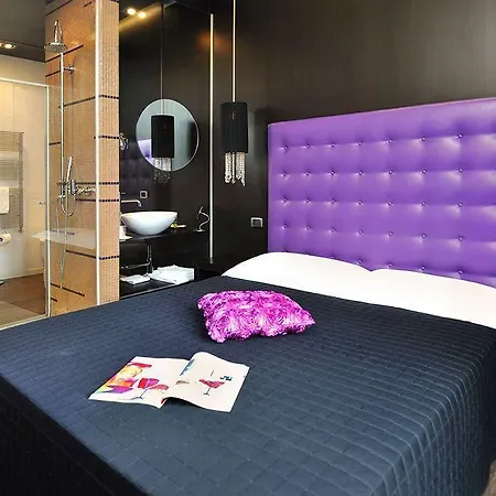 In - Lounge