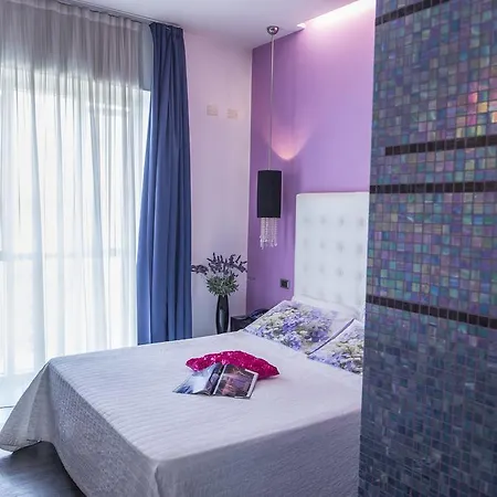 Hotel In - Lounge