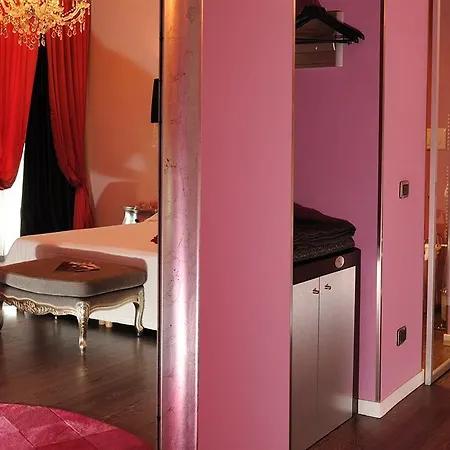 Hotel In - Lounge 3*