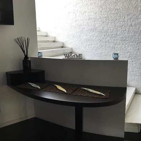 Hotel In - Lounge
